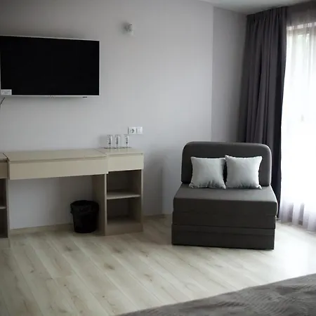 Downtown Hotel And B&B Хотел *