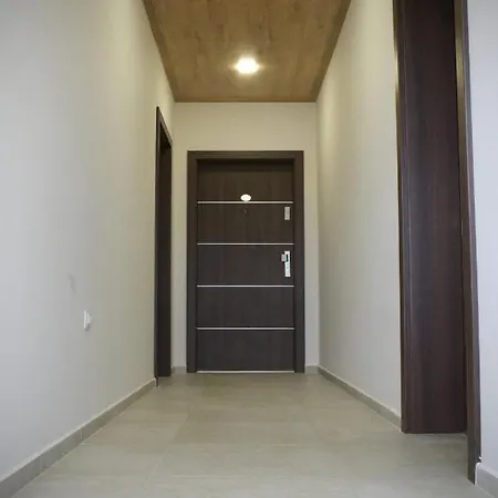 Downtown Hotel And B&B * Бургас