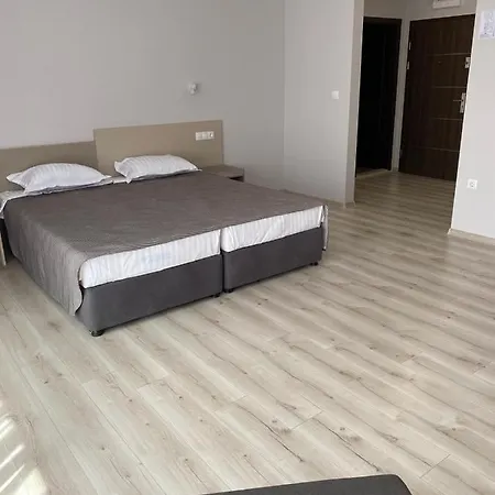 Downtown Hotel And B&B Хотел *