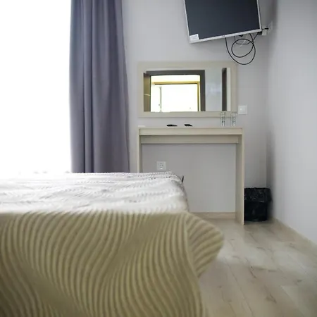 Downtown Hotel And B&B * 布尔加斯