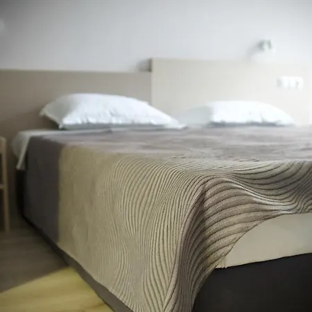 ホテル Downtown Hotel And B&B *